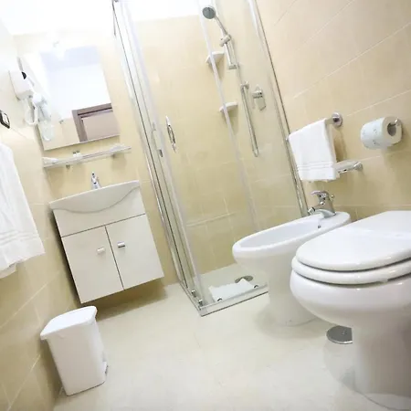 Secondo Binario 4* 아망테